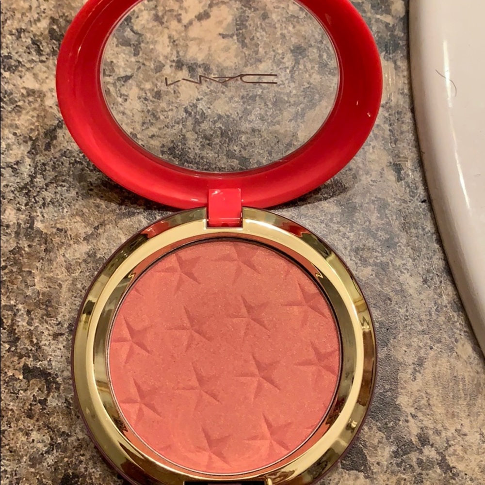 MAC Sweet Vision Blush